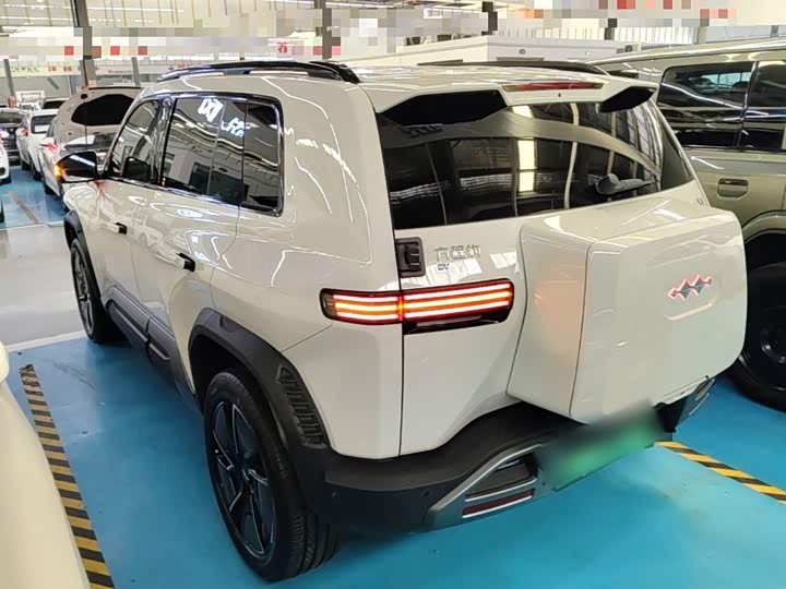 BYD FangChengBao Titanium 3 (Tai 3), 2025 — фото 5 из 9