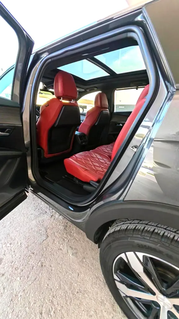 Peugeot 5008, 2025 — фото 10 из 10