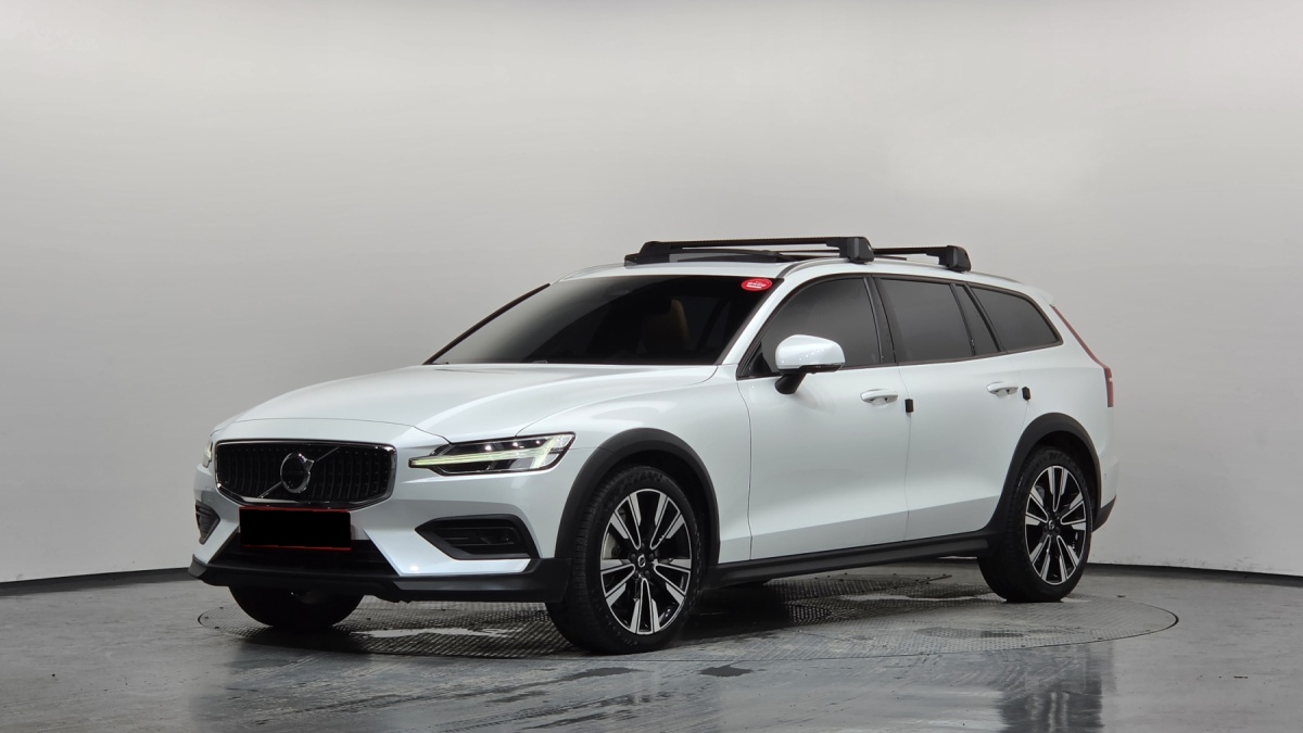 Volvo V60, 2024 — купить в Иванове под ключ