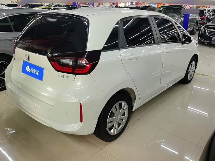 Honda Fit, 2024 — фото 3 из 9