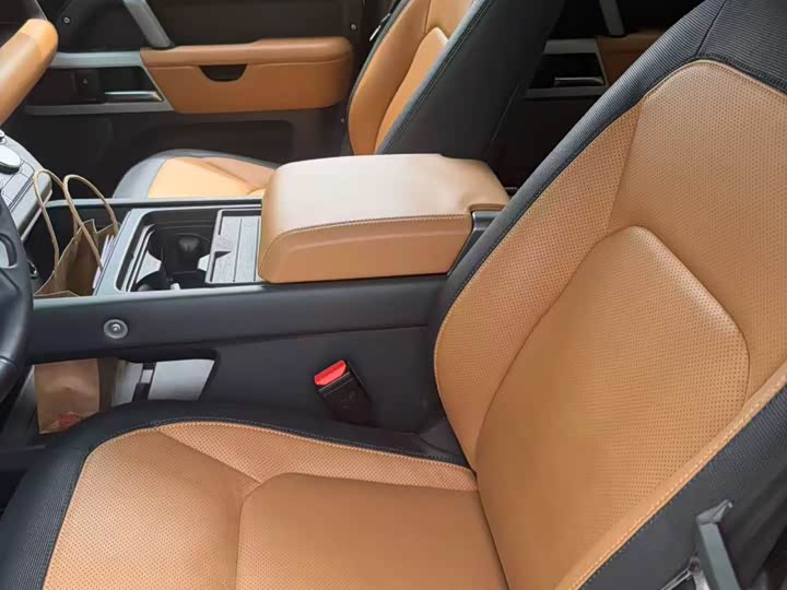 Land Rover Defender, 2023 — фото 4 из 5