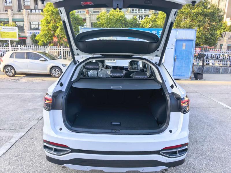 Volkswagen Tayron X, 2025 — фото 12 из 12