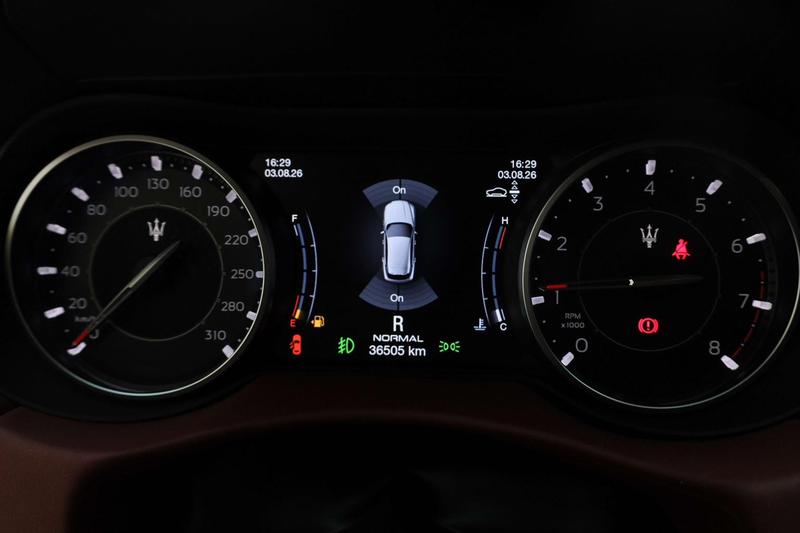 Maserati Levante, 2023 — фото 11 из 12