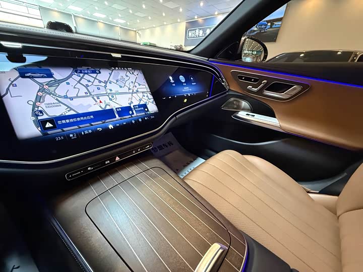 Mercedes-Benz E-Class, 2024 — фото 8 из 9