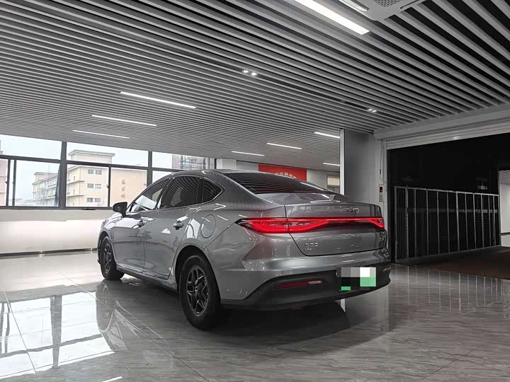 BYD Seal 05 DM-i Hybrid, 2025 — фото 5 из 9