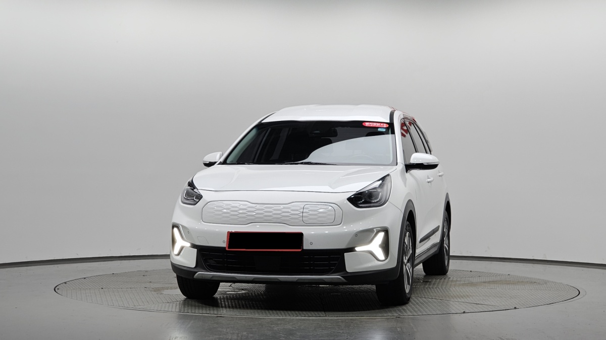 Kia Niro, 2022 — фото 3 из 12