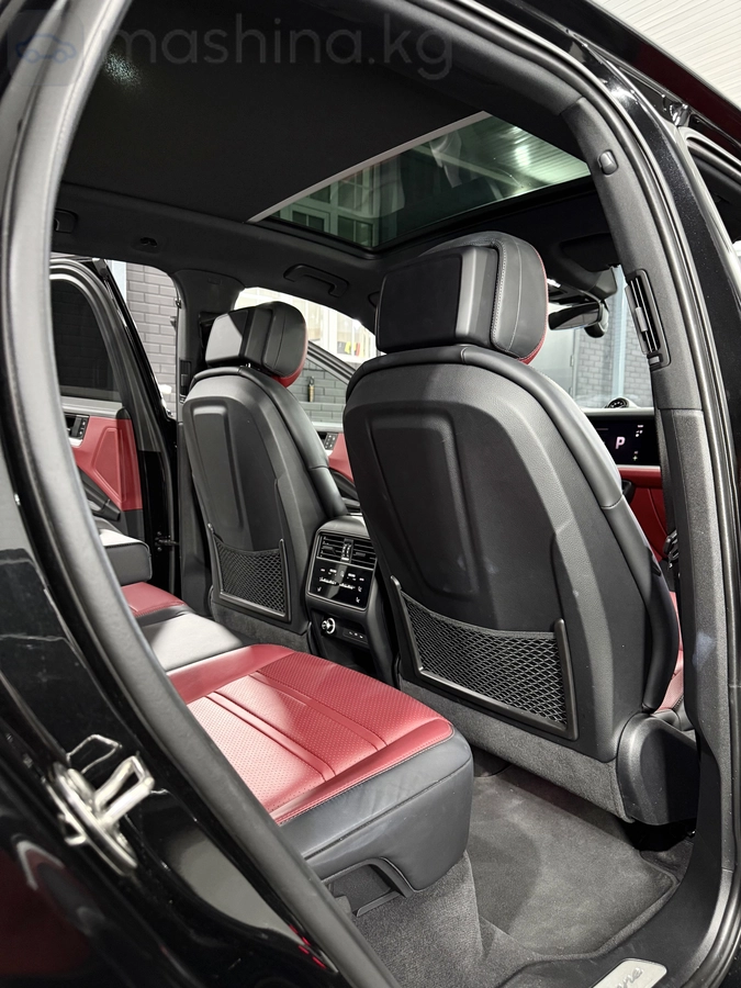Porsche Cayenne, 2023 — фото 12 из 12