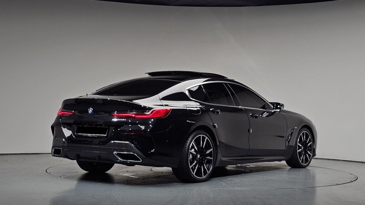 BMW 8 Series, 2024 — фото 2 из 12