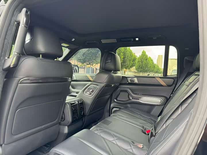 BYD FangChengBao Leopard 8, 2024 — фото 6 из 9