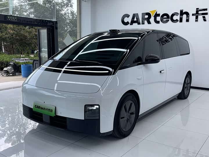 LiXiang Mega, 2023 — купить в Оренбурге под ключ