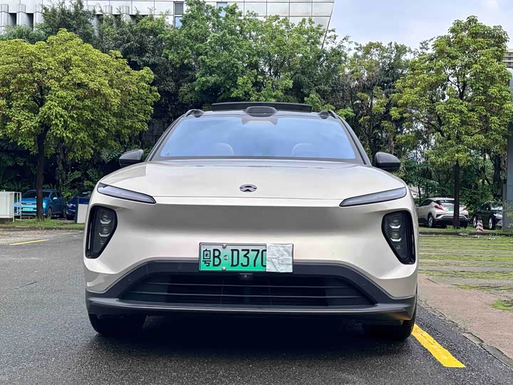 Nio ES6, 2024 — фото 2 из 9