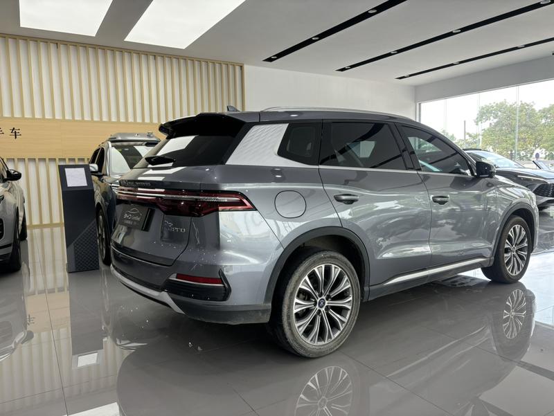 BYD Song Pro Hybrid, 2023 — фото 7 из 12