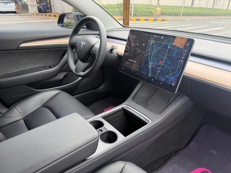 Tesla Model 3, 2021 — фото 9 из 12