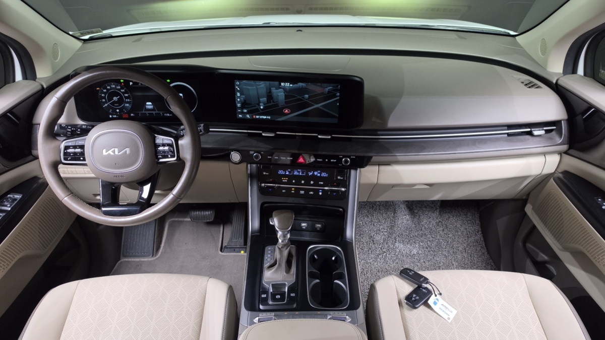 Kia Carnival, 2022 — фото 6 из 12