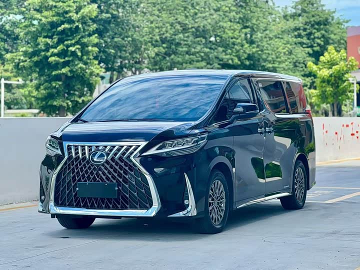 Lexus LM, 2022 — купить в Москве под ключ