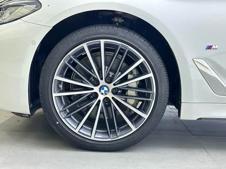 BMW 5 Series, 2022 — фото 5 из 9