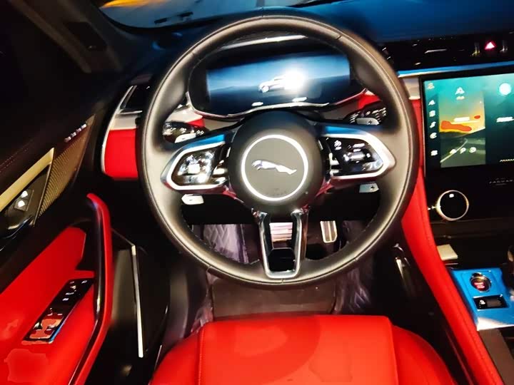 Jaguar F-Pace, 2023 — фото 6 из 9