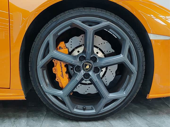 Lamborghini Huracán, 2022 — фото 7 из 9