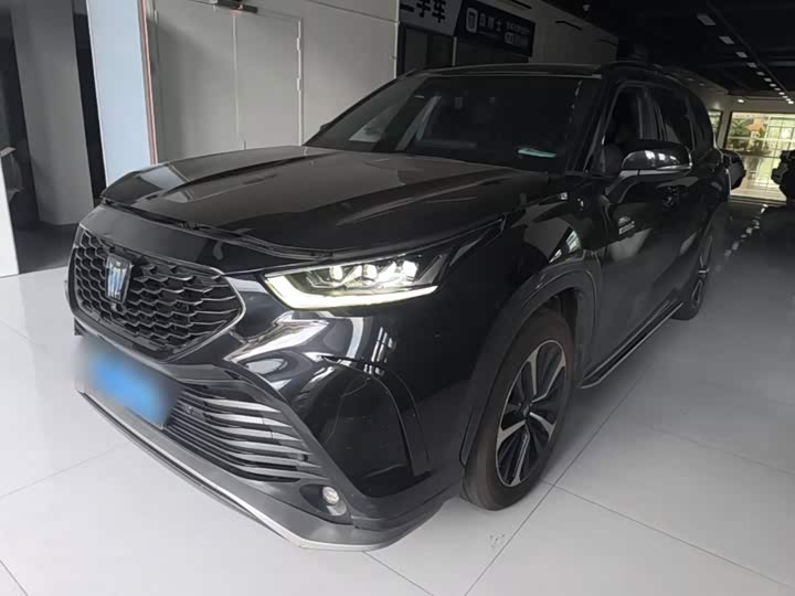 Toyota Crown Kluger, 2023 — купить в Кирове под ключ