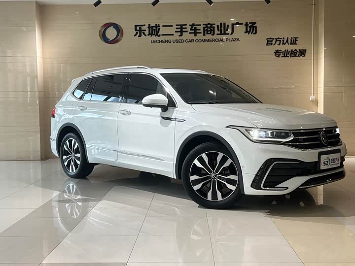 Volkswagen Tiguan L Pro, 2024 — фото 3 из 9