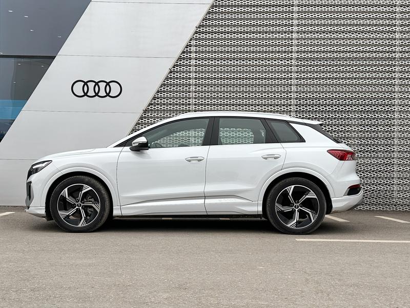 Audi Q4 e-tron, 2024 — фото 3 из 11
