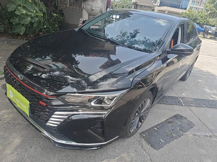 Dongfeng Aeolus Yixuan Max, 2023 — купить в Москве под ключ