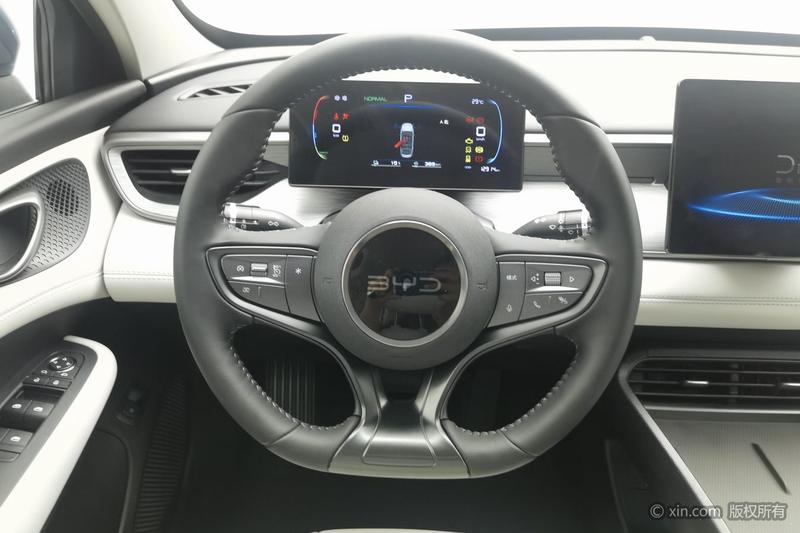 BYD Seal 05 DM-i Hybrid, 2025 — фото 9 из 12