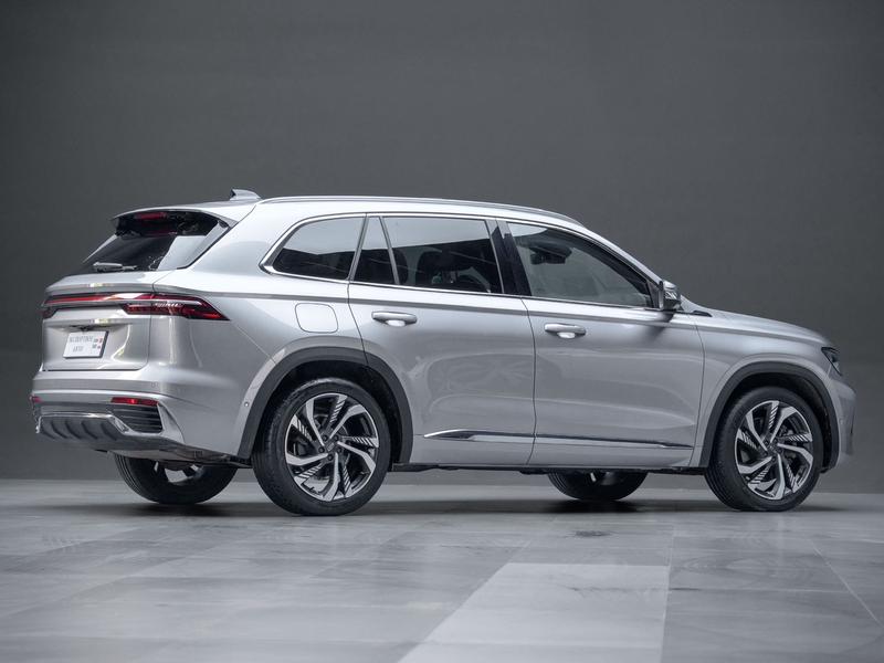 Geely Monjaro, 2021 — фото 7 из 12