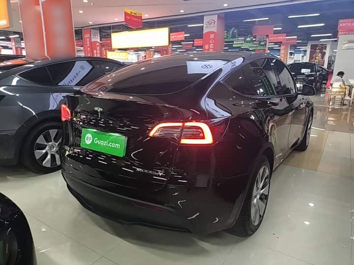 Tesla Model Y, 2021 — фото 7 из 9
