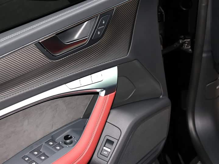 Audi A7L, 2024 — фото 5 из 9