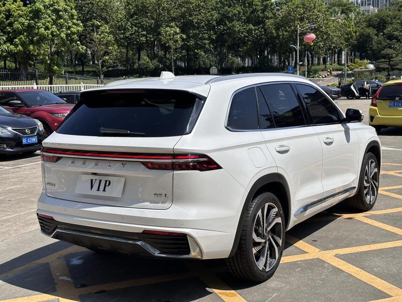 Geely Monjaro, 2023 — фото 6 из 12