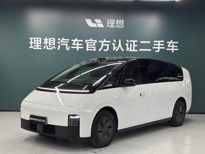 LiXiang Mega, 2023 — купить в Санкт-Петербурге под ключ