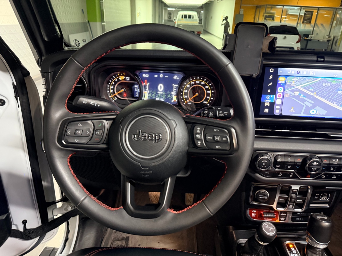 Jeep Wrangler, 2024 — фото 8 из 12