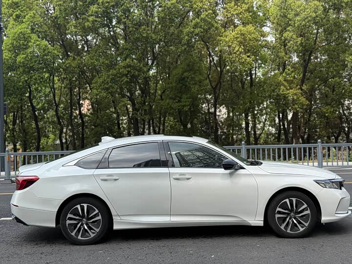 Honda Inspire, 2022 — фото 4 из 9