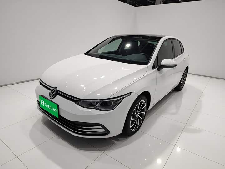 Volkswagen Golf, 2022 — купить в Туле под ключ
