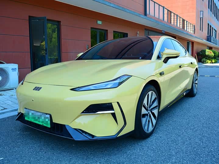 Geely Galaxy E8, 2024 — купить в Смоленске под ключ