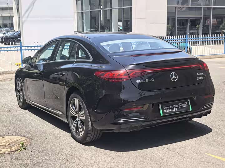 Mercedes-Benz EQE, 2025 — фото 4 из 9