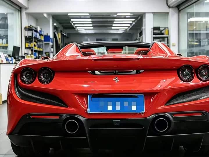 Ferrari F8, 2022 — фото 2 из 7