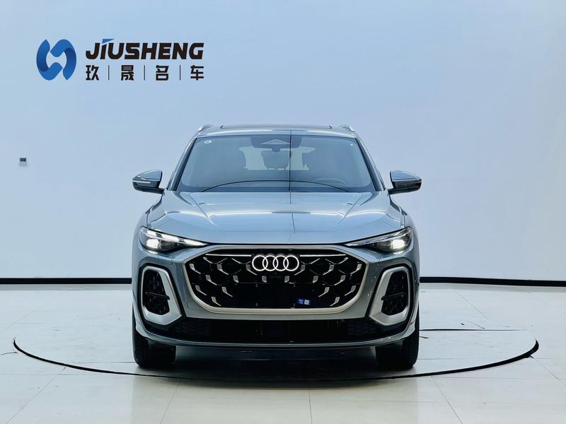 Audi Q5L, 2025 — фото 2 из 12