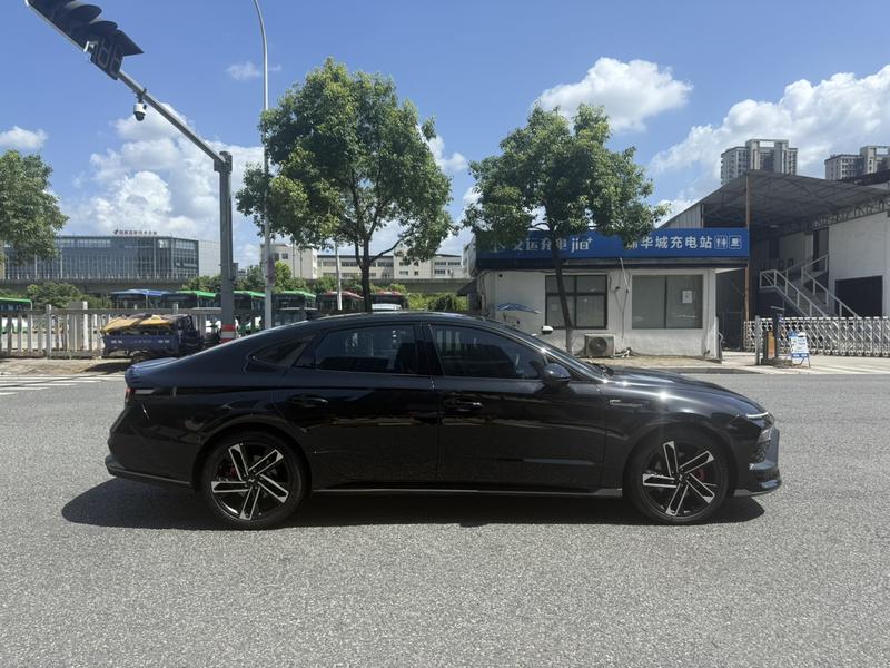 Hyundai Sonata N Line, 2023 — фото 8 из 12