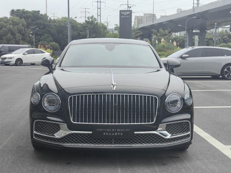 Bentley Flying Spur, 2022 — фото 2 из 12
