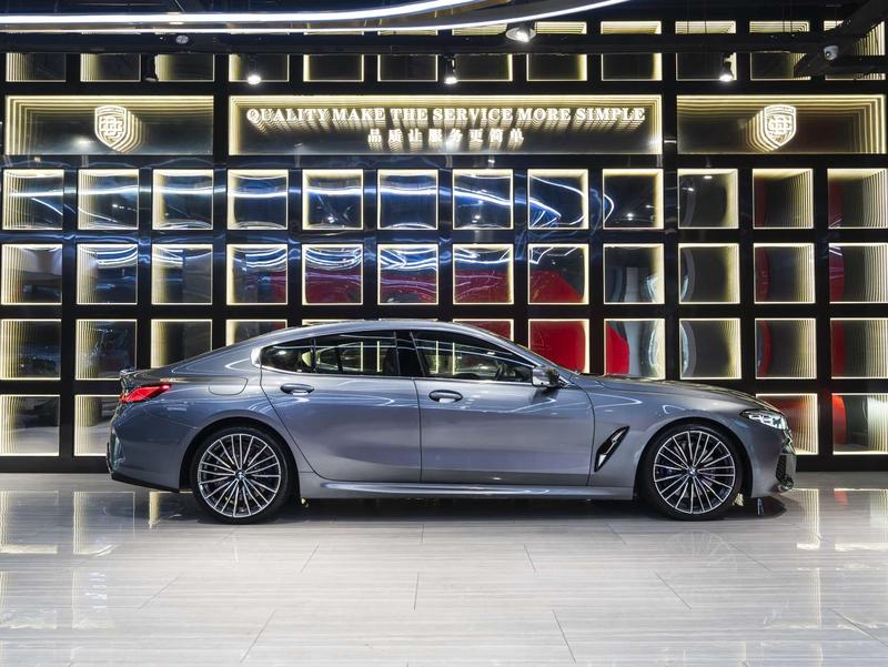 BMW 8 Series, 2023 — фото 7 из 12