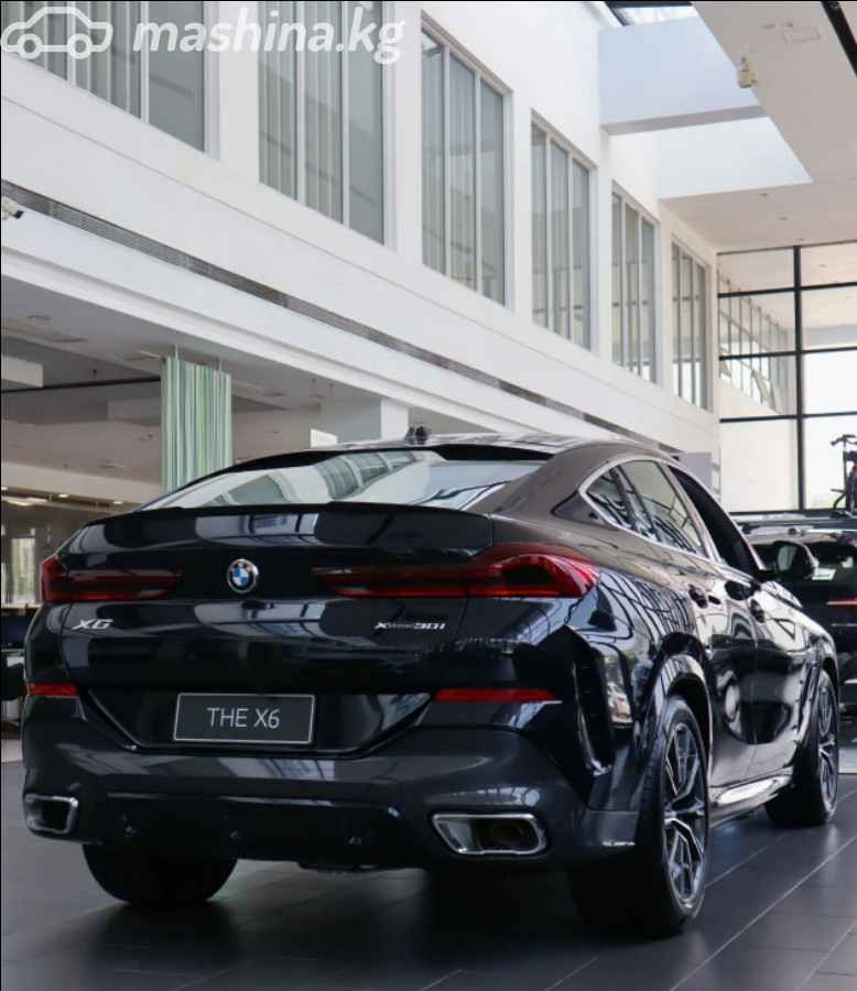 BMW X6, 2023 — фото 2 из 3