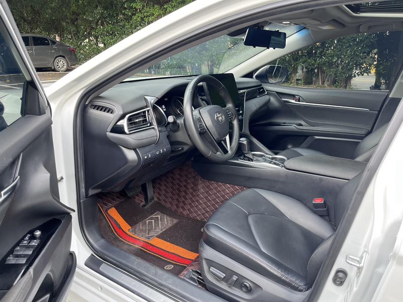 Toyota Camry, 2022 — фото 9 из 11
