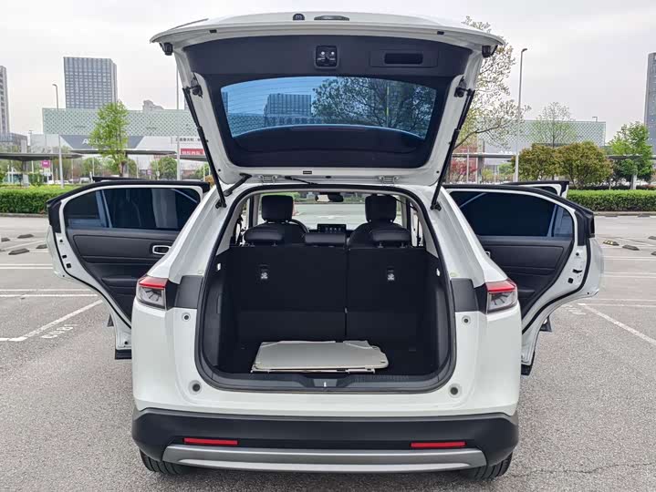 Honda Vezel, 2023 — фото 7 из 9
