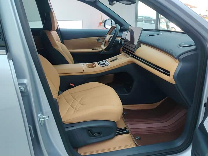 Geely Galaxy Starship 7, 2025 — фото 8 из 9