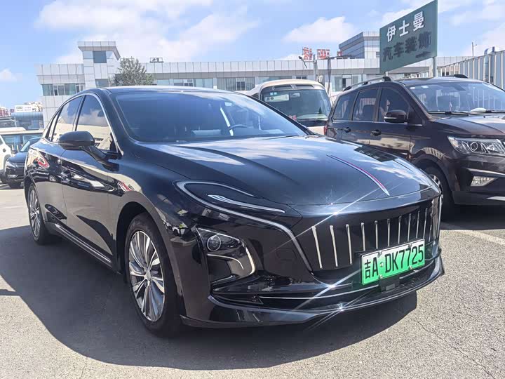 Hongqi E-QM5, 2023 — фото 3 из 9