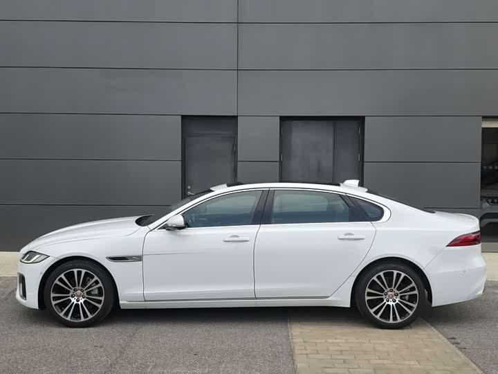 Jaguar XF L, 2025 — фото 5 из 9