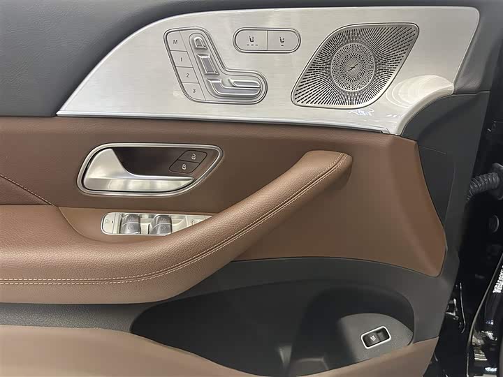 Mercedes-Benz GLS-Class, 2023 — фото 6 из 12