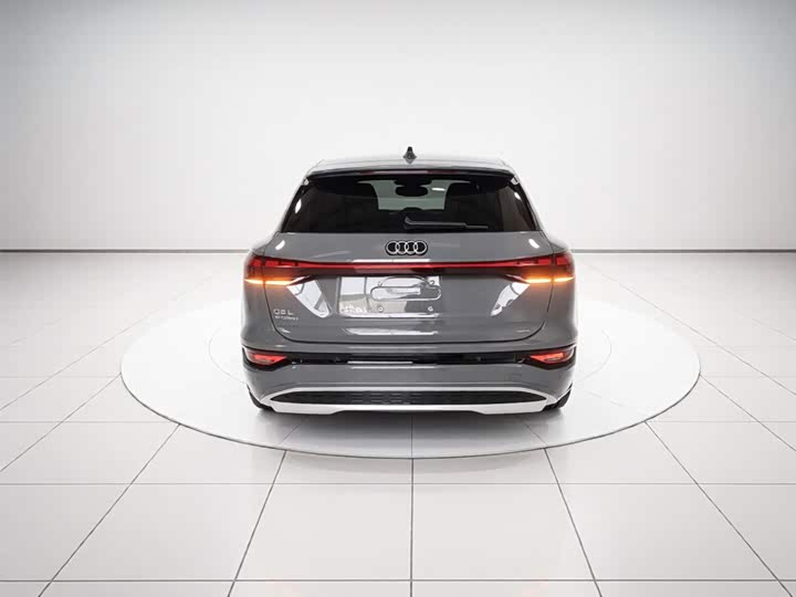 Audi Q6L e-tron, 2026 — фото 6 из 9